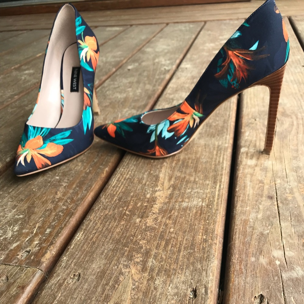 Floral navy, orange, and turquoise Nine West heels
